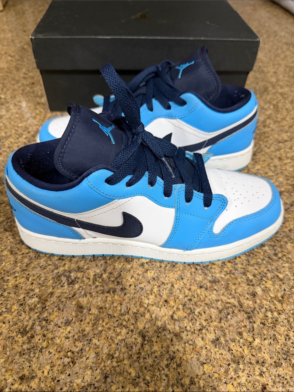 Jordan Kids Low Top Sneakers - White & Light Blue & Navy